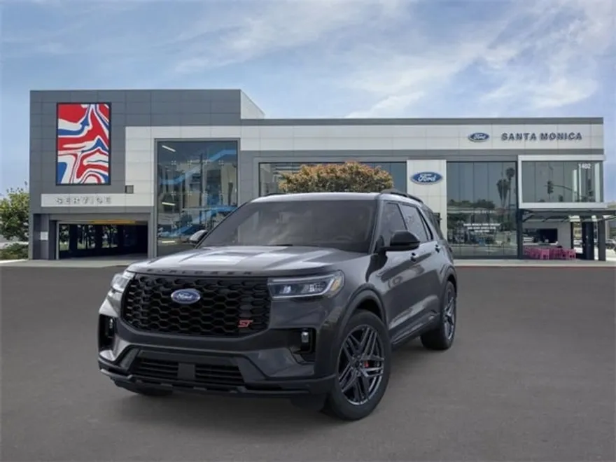 2025 Ford Explorer ST photo 1