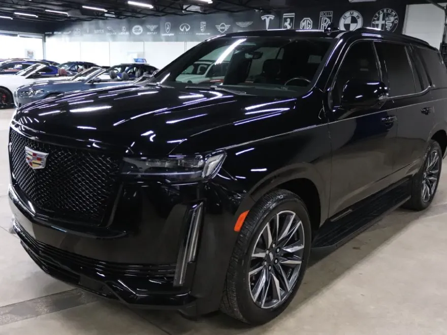 2022 Cadillac Escalade Sport photo 1