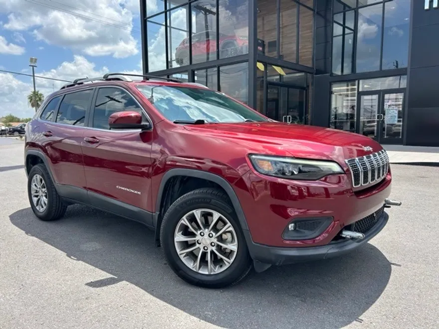 2019 Jeep Cherokee Latitude photo 1