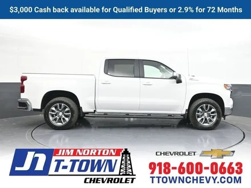 2026 Chevrolet Silverado 1500 LT photo 1
