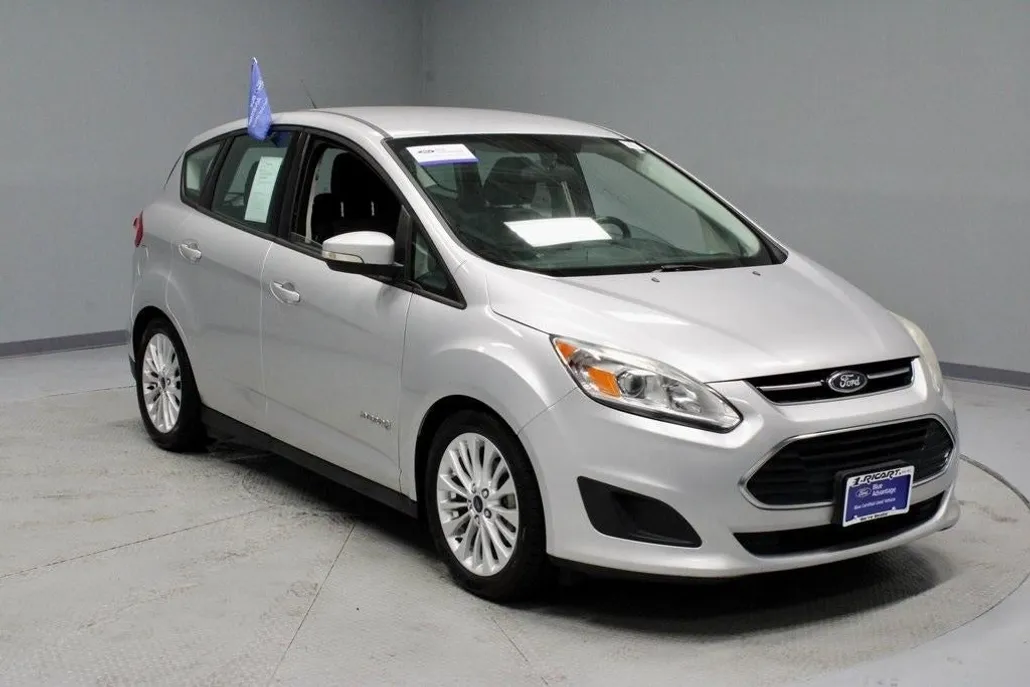 2017 Ford C-Max Hybrid SE photo 1