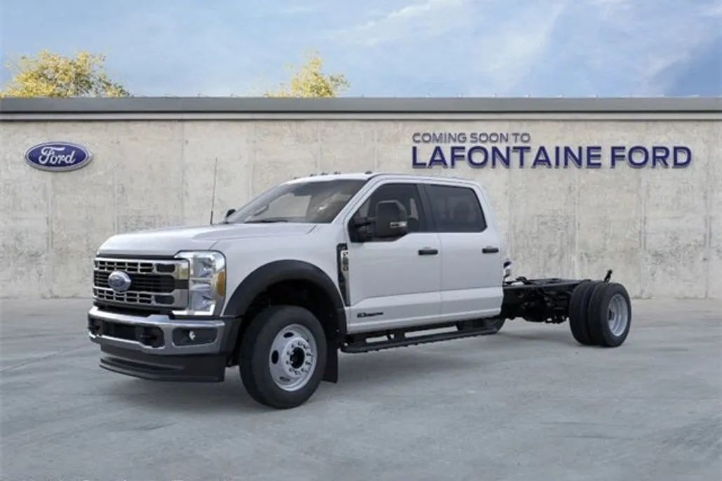 2026 Ford F-550 photo 1