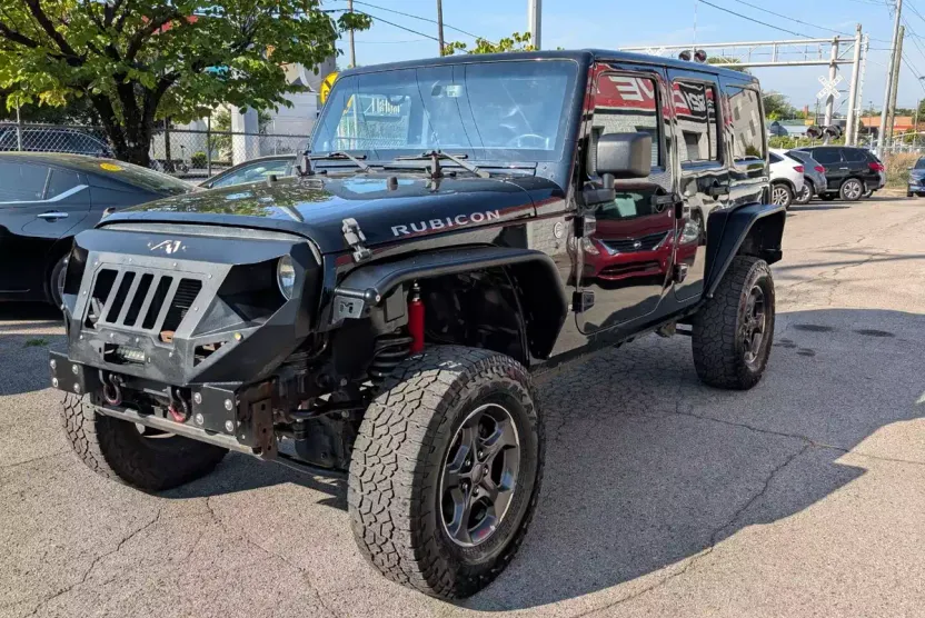 2014 Jeep Wrangler Unlimited Rubicon photo 1