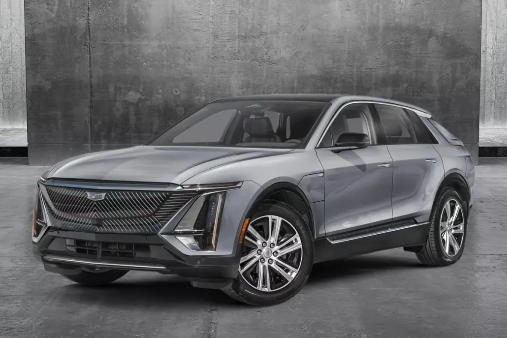 2025 Cadillac Lyriq Luxury photo 1