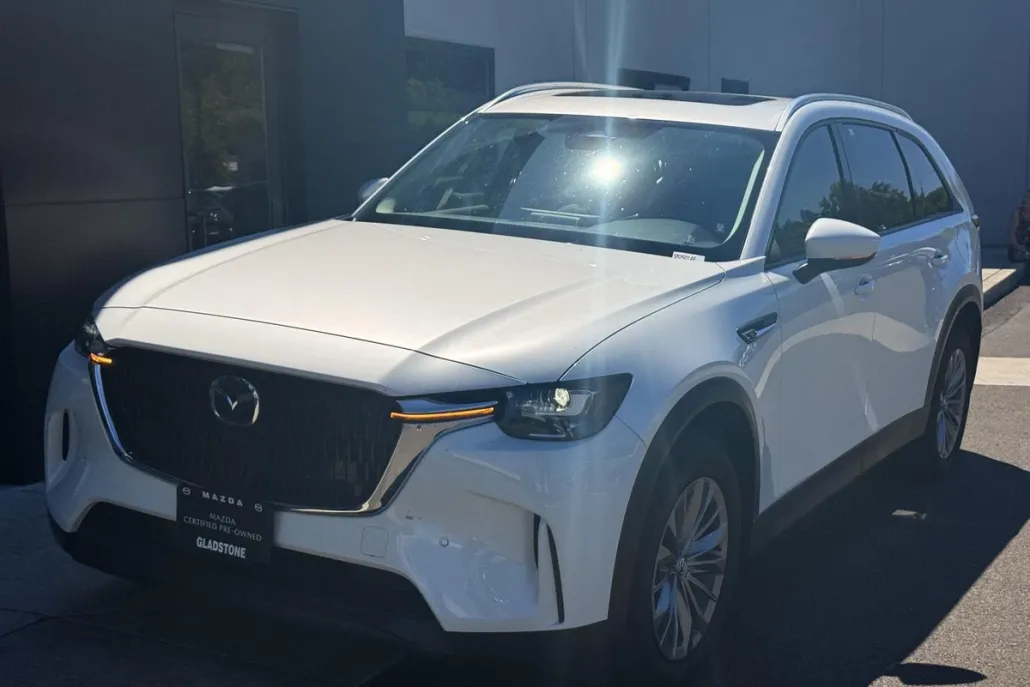 2025 Mazda CX-90 Preferred photo 1