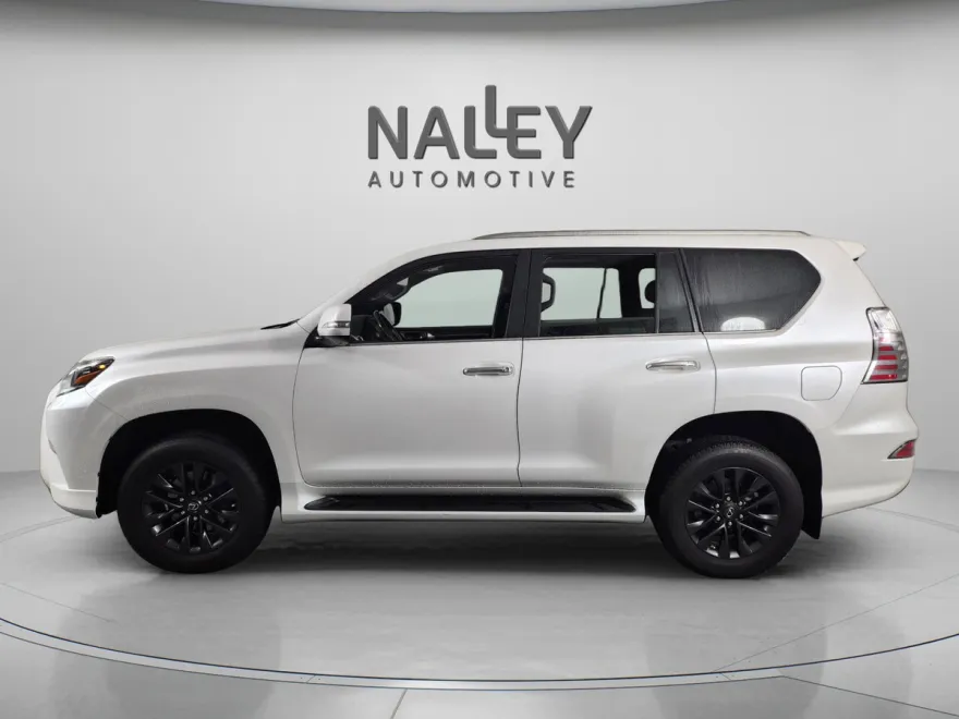 2023 Lexus GX 460 photo 1