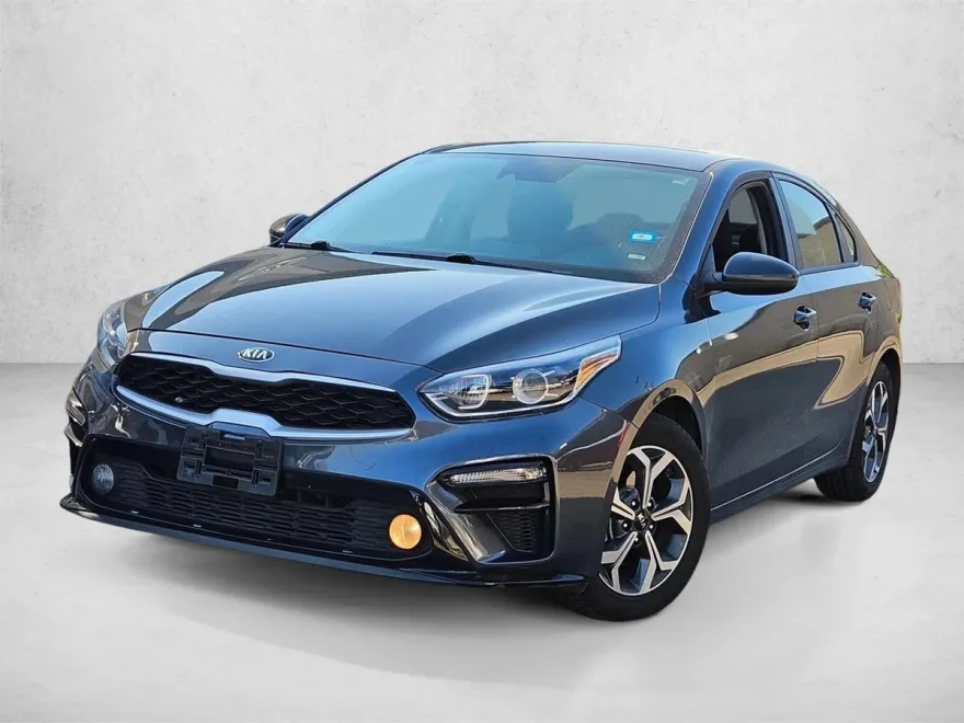 2020 Kia Forte LXS photo 1