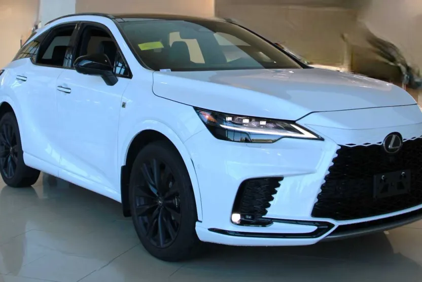 2023 Lexus RX 500h F SPORT photo 1