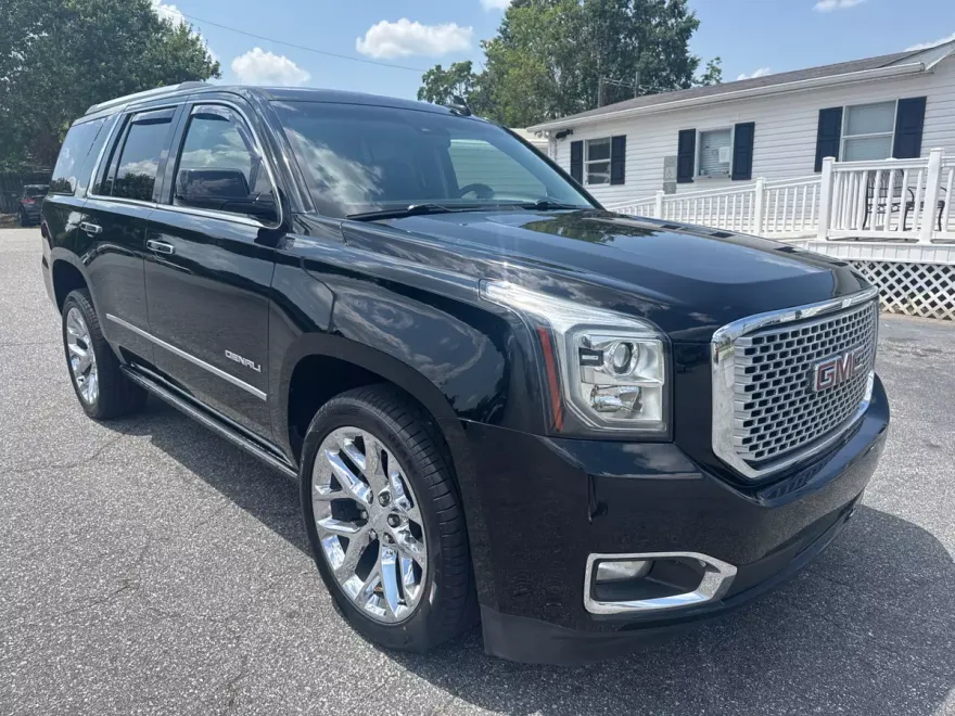 2016 Gmc Yukon Denali photo 1