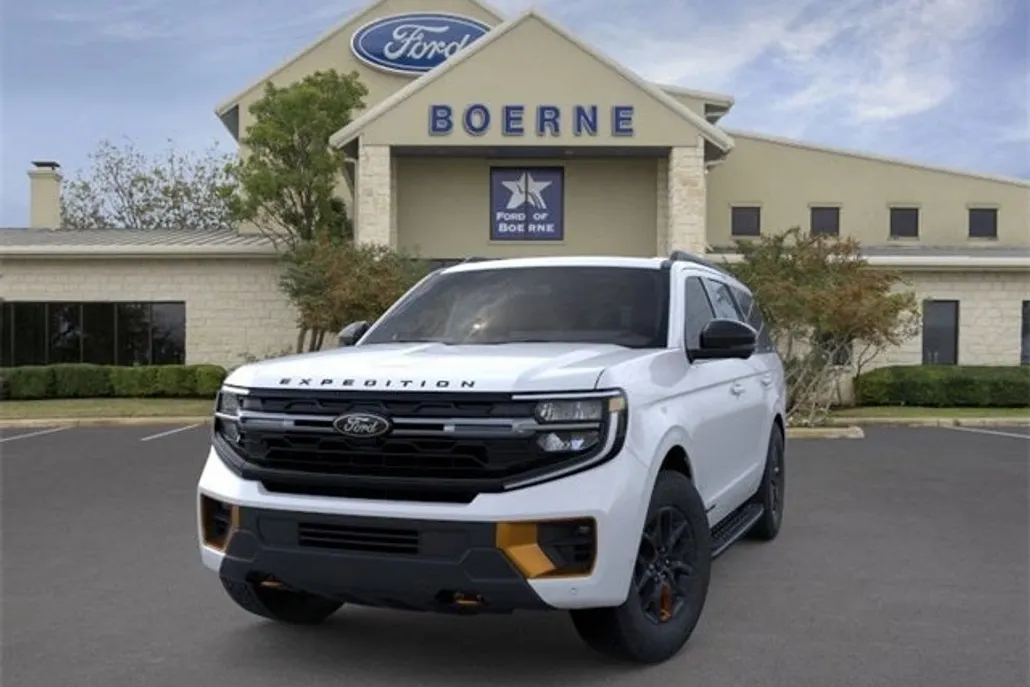 2025 Ford Expedition photo 1