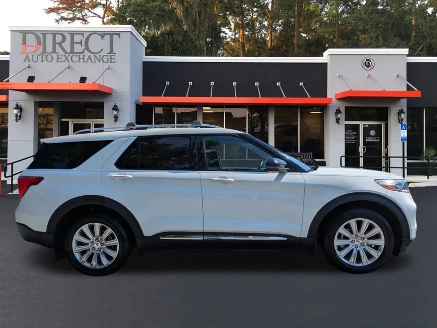 2020 Ford Explorer Limited photo 1