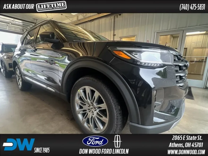 2025 Ford Explorer photo 1