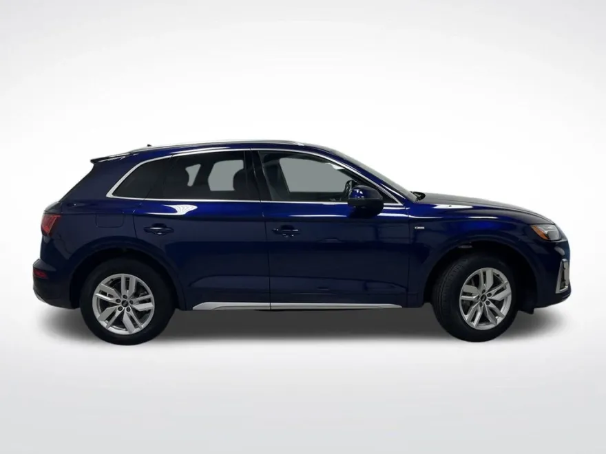 2022 Audi Q5 45 S line Premium photo 1