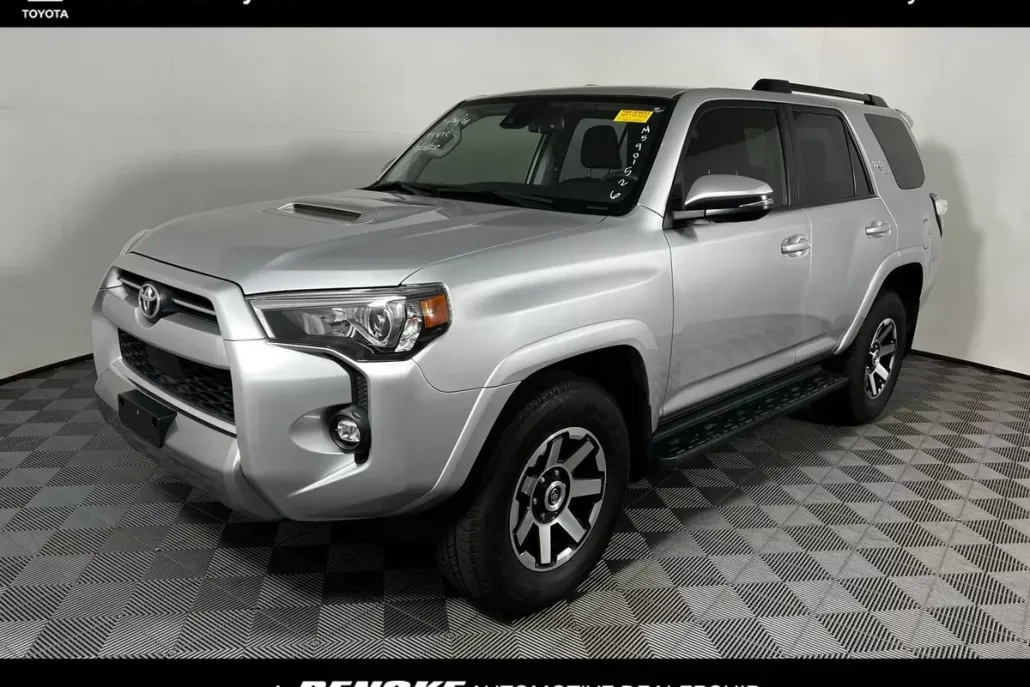 2021 Toyota 4Runner TRD Off-Road Premium photo 1
