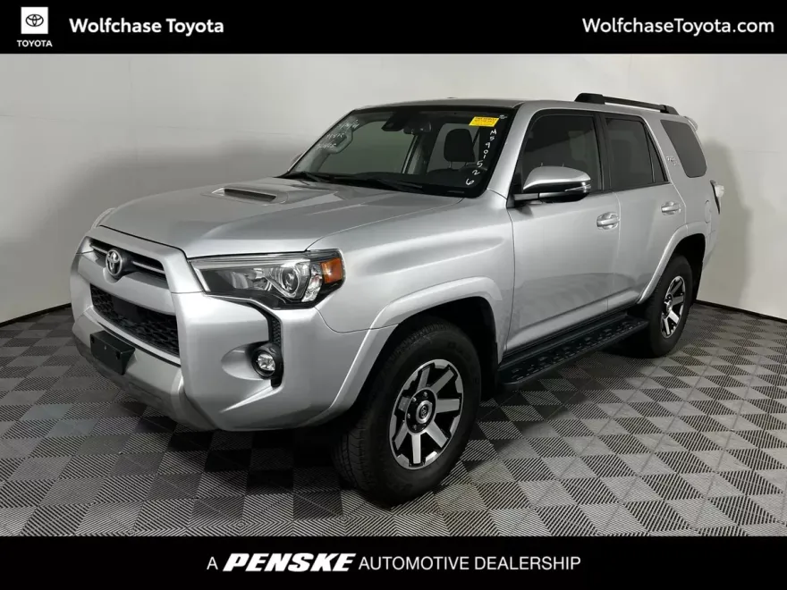 2021 Toyota 4Runner TRD Off-Road Premium photo 1