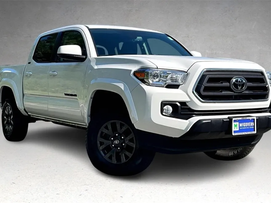 2023 Toyota Tacoma SR5 photo 1