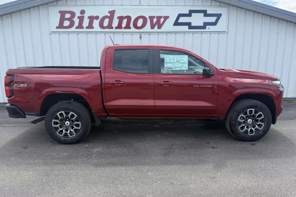 2026 Chevrolet Colorado Z71 photo 1