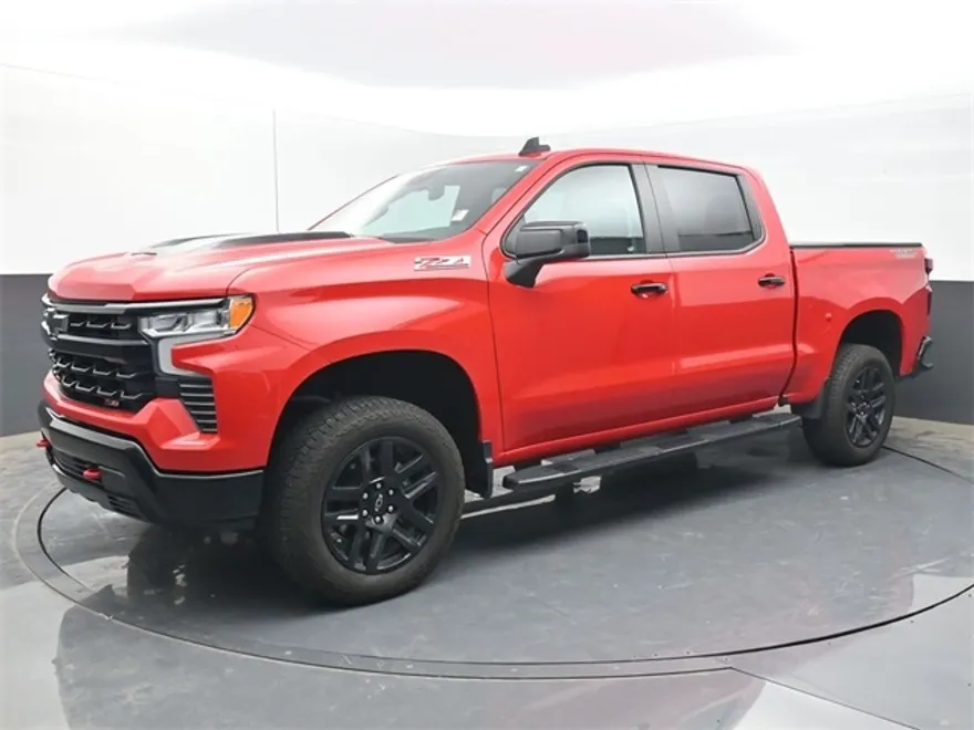 2024 Chevrolet Silverado 1500 LT Trail Boss Z71 photo 1