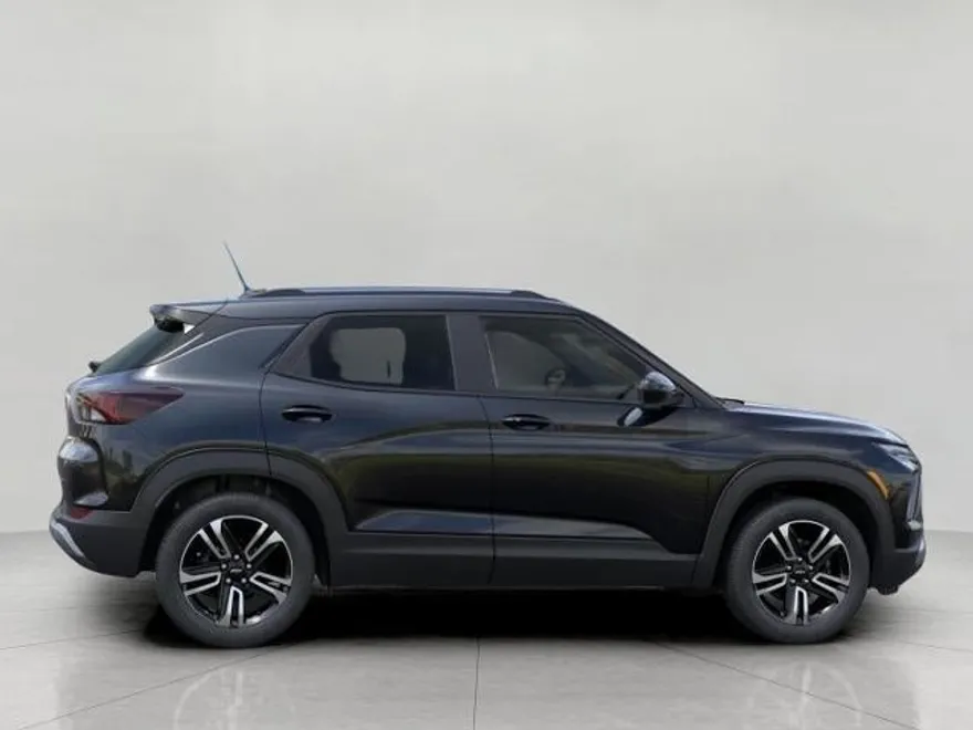 2026 Chevrolet Trailblazer LT photo 1