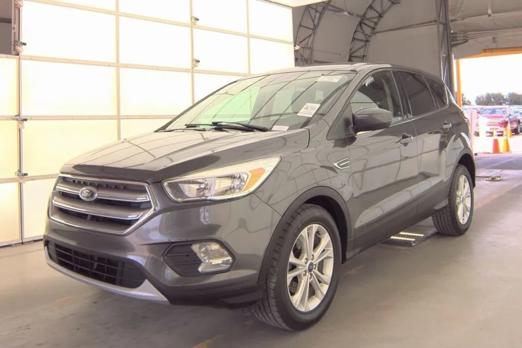 2017 Ford Escape SE photo 1