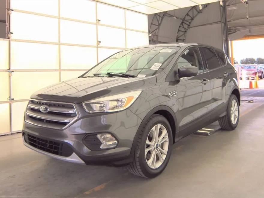 2017 Ford Escape SE photo 1