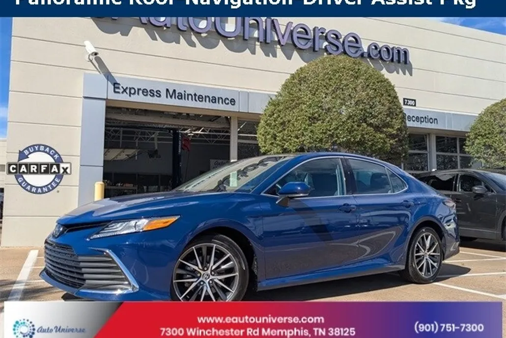 2023 Toyota Camry XLE photo 1