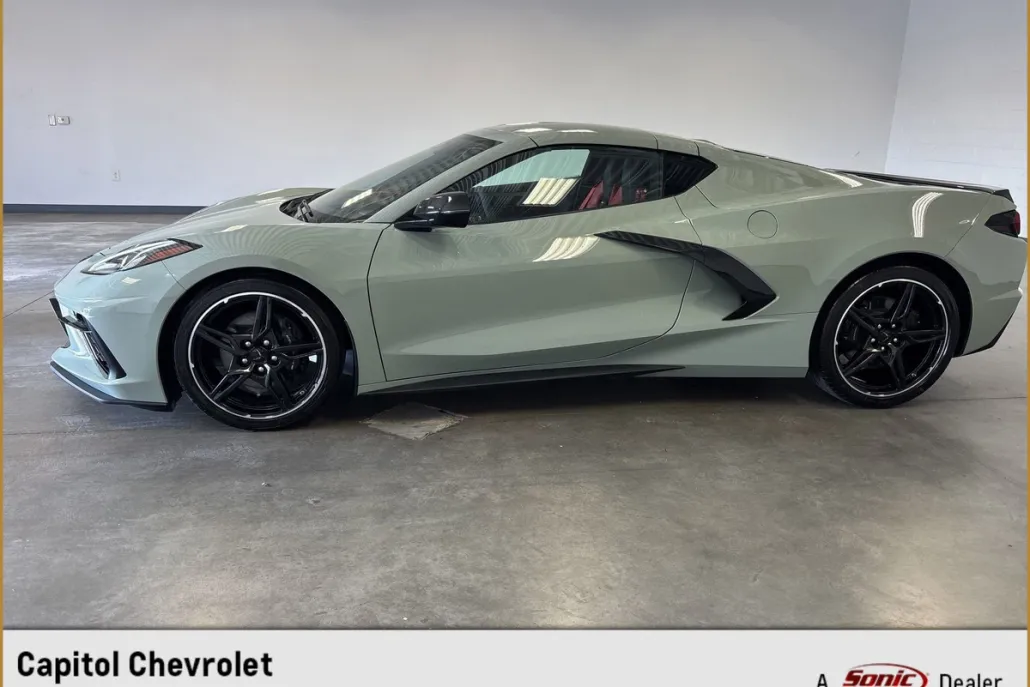 2024 Chevrolet Corvette Stingray 2LT Coupe photo 1