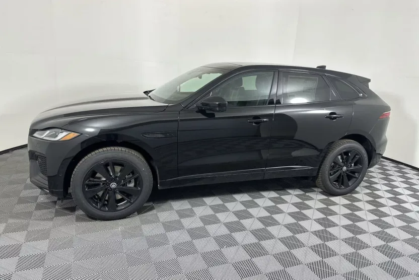 2026 Jaguar F-PACE P250 R-Dynamic S photo 1