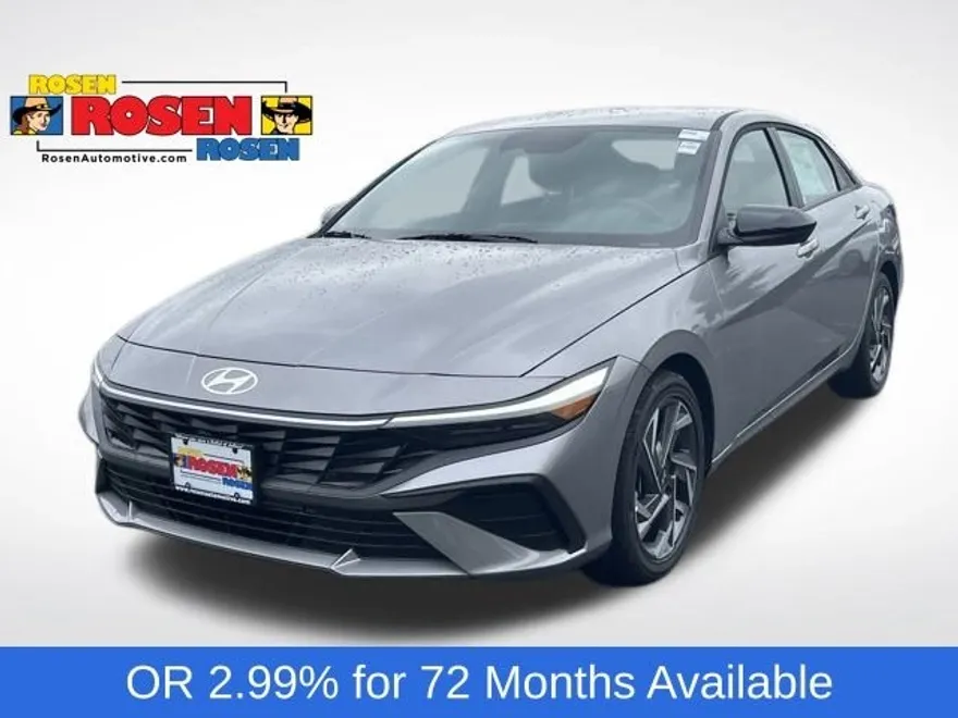 2025 Hyundai Elantra SEL Sport photo 1
