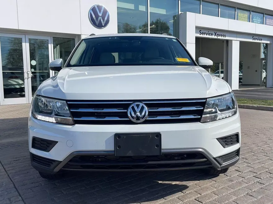 2021 Volkswagen Tiguan SE photo 1