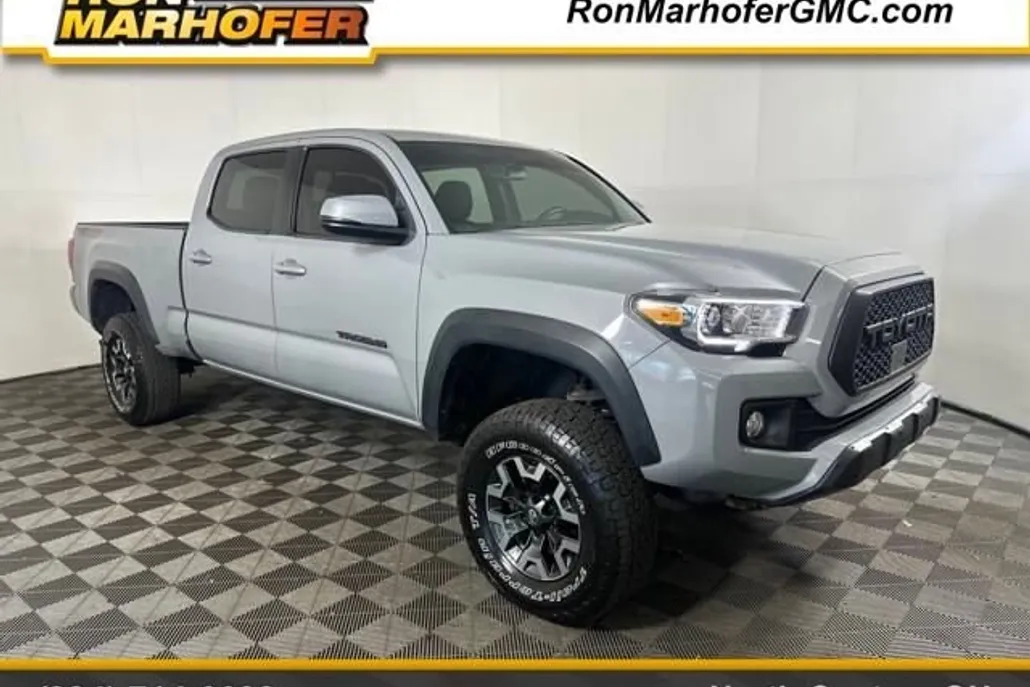 2019 Toyota Tacoma SR5 photo 1