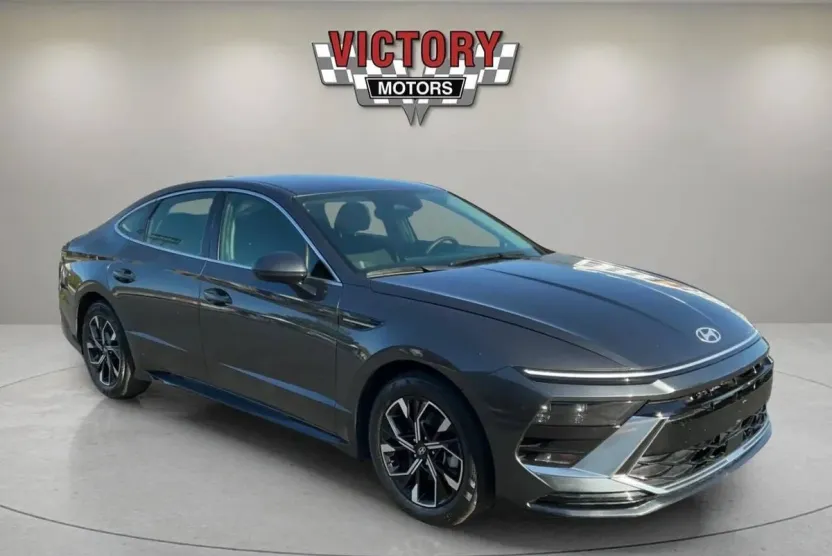 2025 Hyundai Sonata SEL photo 1