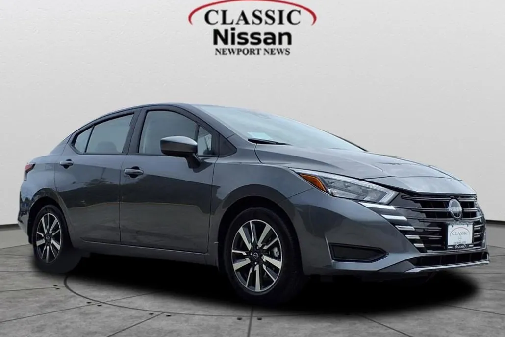 2025 Nissan Versa SV photo 1