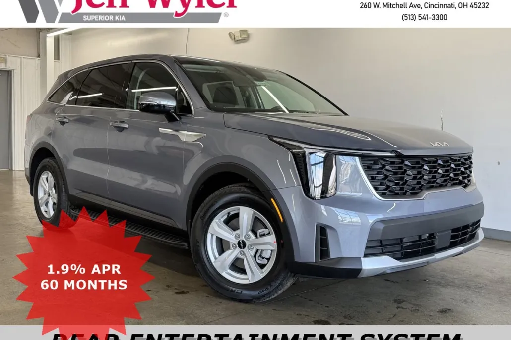 2025 Kia Sorento LX photo 1