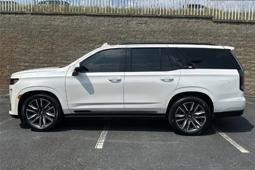 2021 Cadillac Escalade Sport photo 1