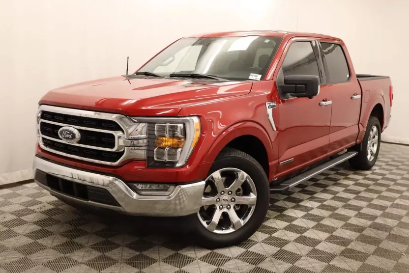 2021 Ford F-150 XLT photo 1