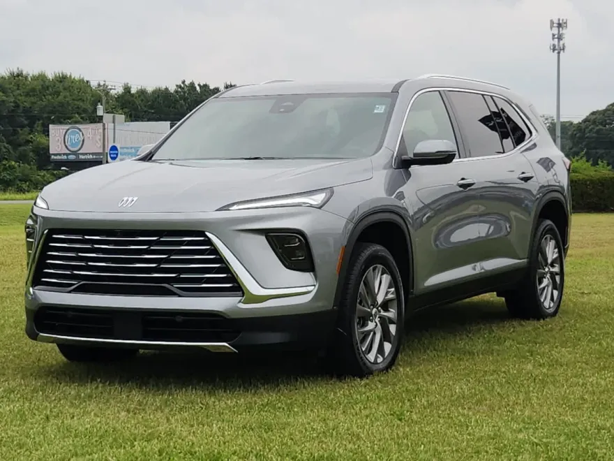 2026 Buick Enclave Preferred photo 1
