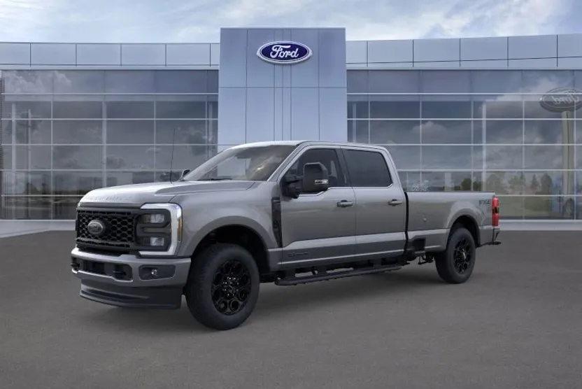 2025 Ford F-350 Lariat photo 1