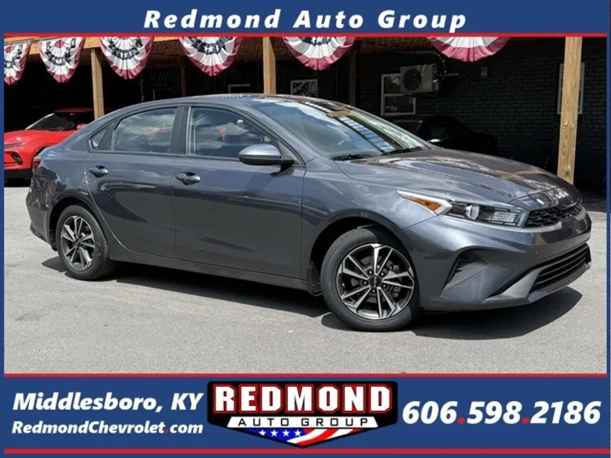 2024 Kia Forte LXS photo 1