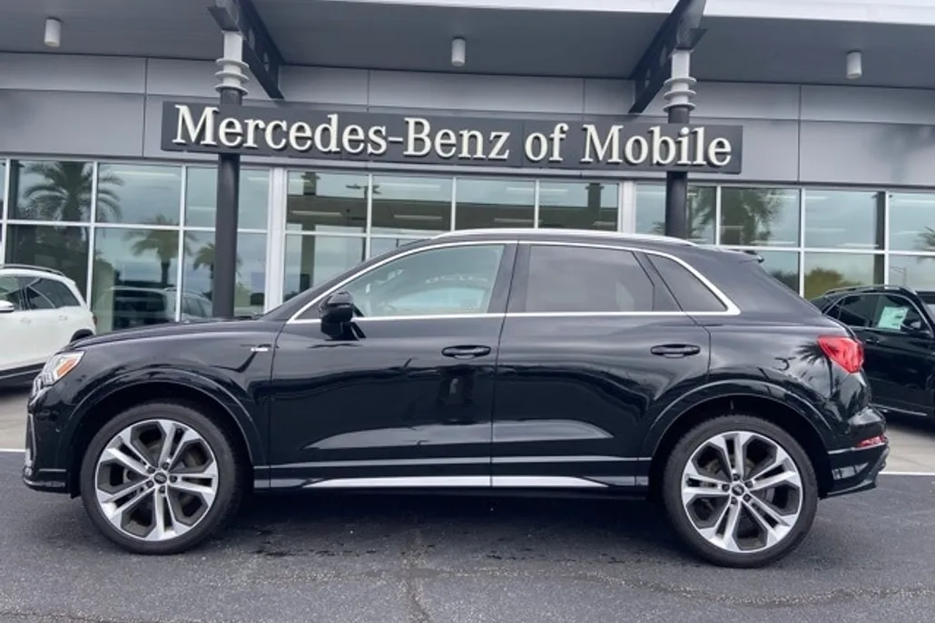 2020 Audi Q3 Prestige S line photo 1