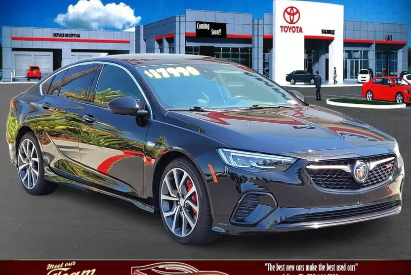 2019 Buick Regal Sportback GS photo 1