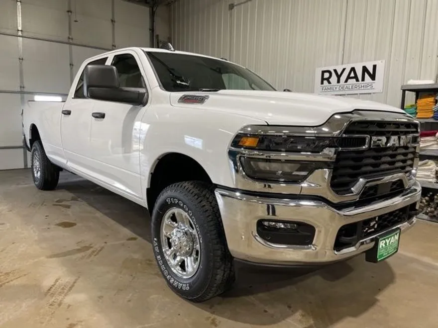 2025 Ram 2500 Tradesman photo 1