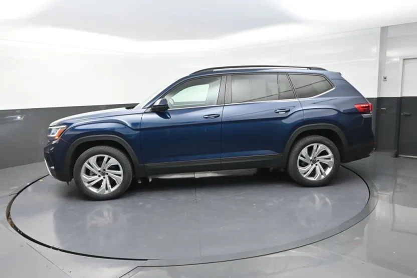 2022 Volkswagen Atlas V6 SE Technology photo 1