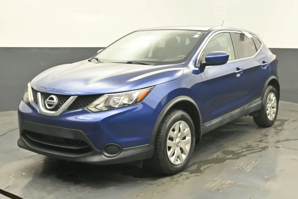 2018 Nissan Rogue Sport S photo 1