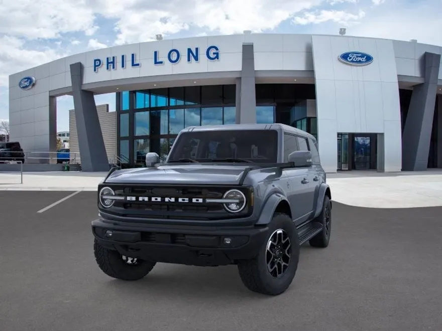 2025 Ford Bronco Outer Banks photo 1