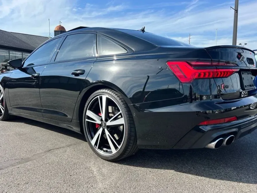 2022 Audi S6 Premium Plus photo 1