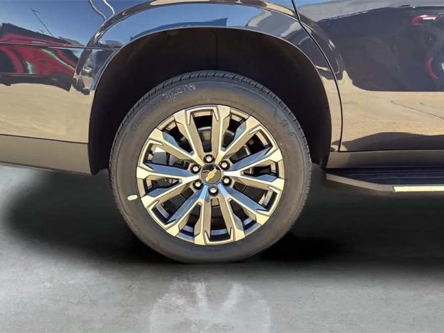 2026 Chevrolet Tahoe High Country photo 1
