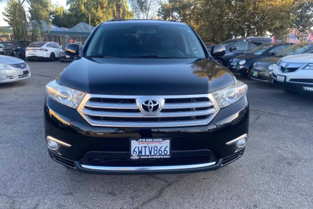 2012 Toyota Highlander SE photo 1