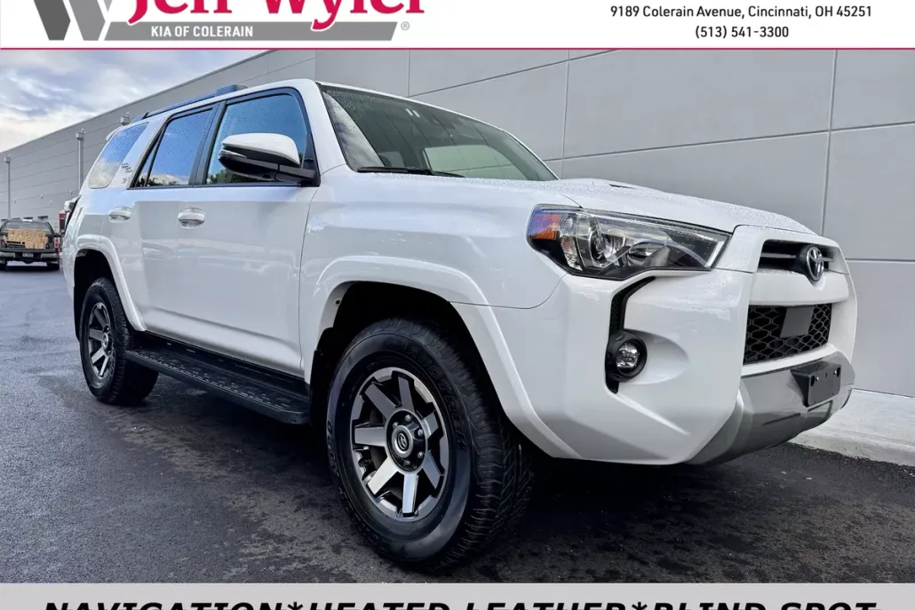 2024 Toyota 4Runner TRD Premium photo 1