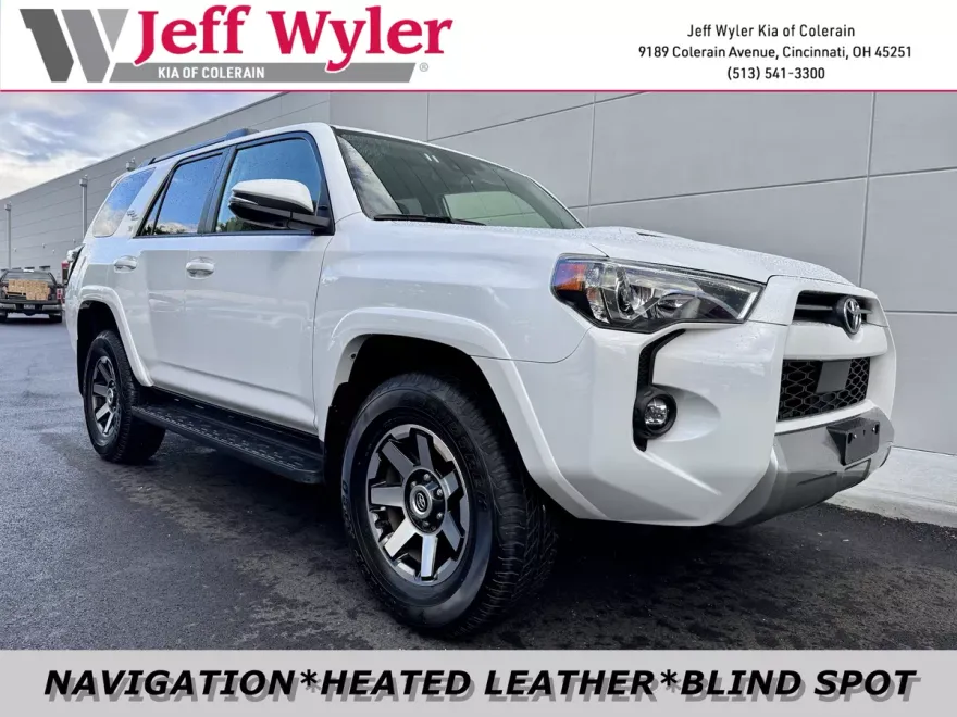 2024 Toyota 4Runner TRD Premium photo 1
